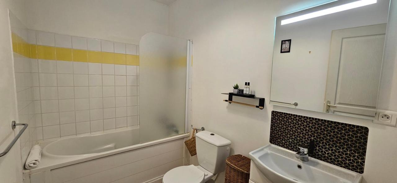 Chalereux T2 Vue Mer Et Piscine Alba Rossa 세라 디 페로 외부 사진